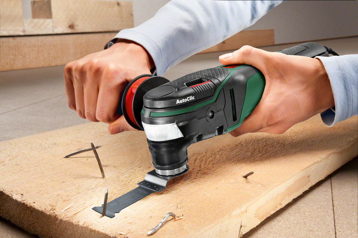 Sculă multifuncţională Bosch 0603102220