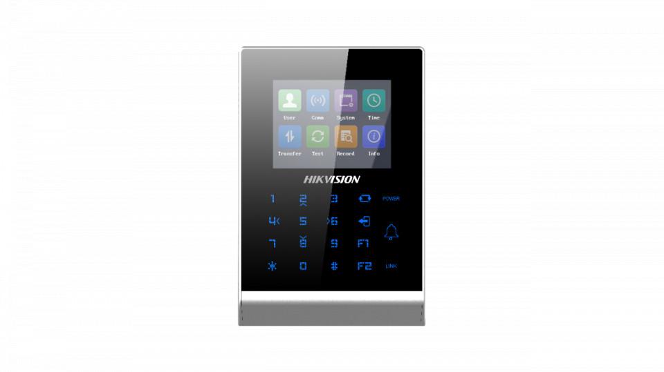 Cititor control access standalone Hikvision Pro Series DS-K1T105AE, capacitate carduri EM: 100000, capacitate evenimente: 300000, distanta citire card: 0 la 5 cm,  suporta RS-485 and Wiegand (26/34), ecran LCD 2.8 inch, suporta  ISUP protocol, comunicare via wired network (TCP/TP) si Wi-Fi