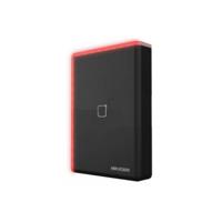 Cititor card Hikvision DS-K1108AE, citeste carduri EM 125 KHz, distanta citire: ≤ 50 mm, comunicare: RS-485, Wiegand (W26, W34) protocol si OSDP protocol, indicator LED de stare si alimentare, tamper, buzzer, alimentare: 12 VDC, IP65, dimensiuni: 123 mm × 88 mm × 21mm