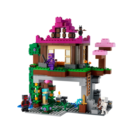 Joc set de constructie LEGO® Minecraft® - Terenul de antrenament LEGO21183, cca 500 piese, 8+